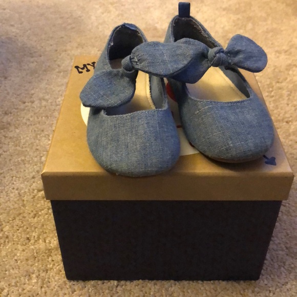 GAP Other - Girls Gap shoe GAP Other - Girls Gap shoe